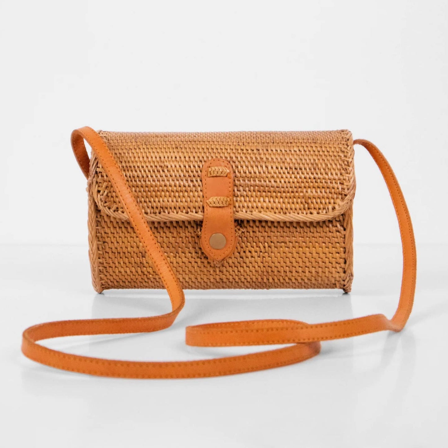 Earthbound - Rounded Clutch