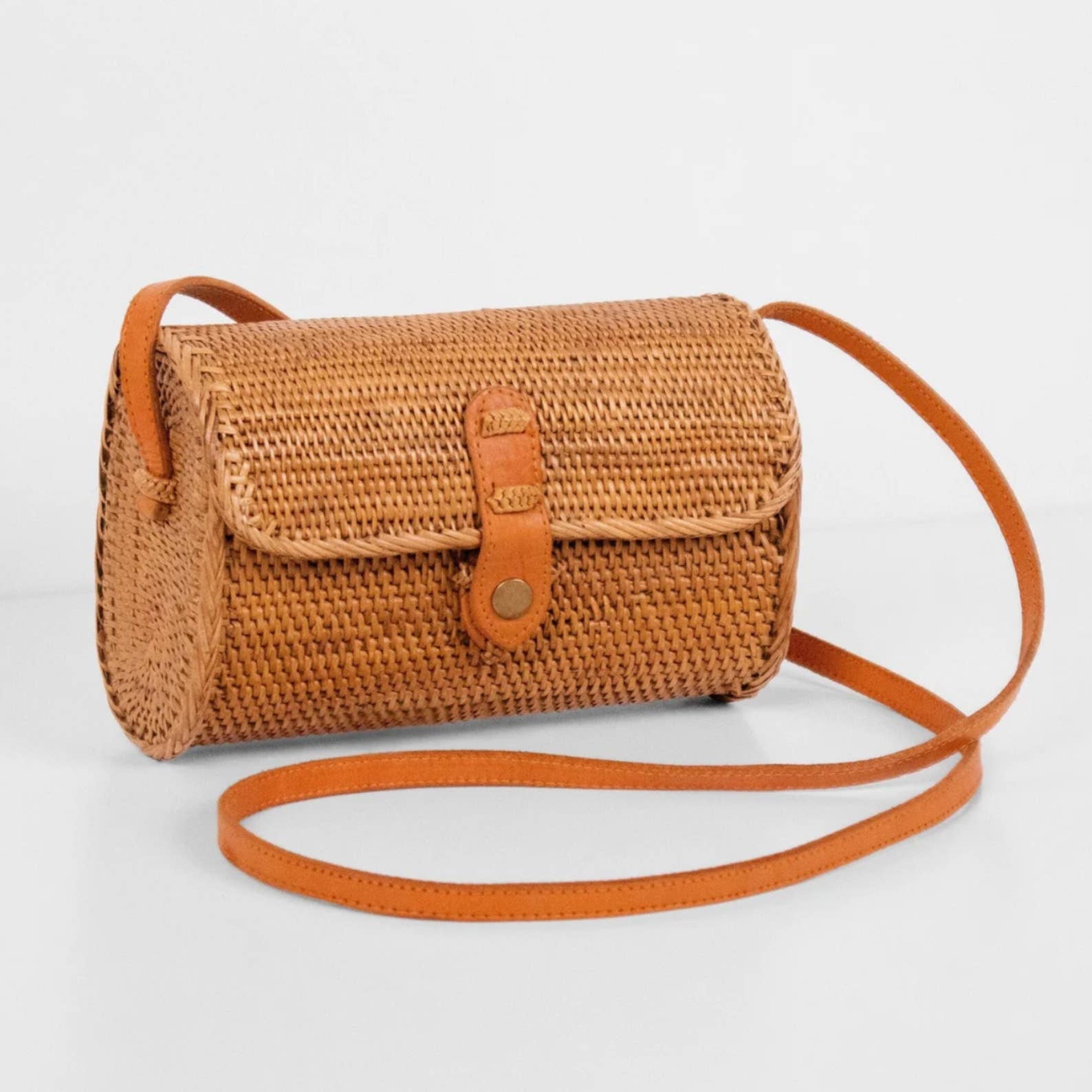 Earthbound - Rounded Clutch